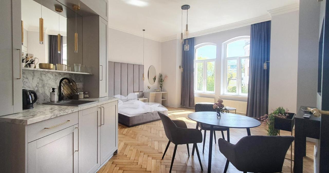 Dk Premium Ballady I Romanse Ольштын Экстерьер фото