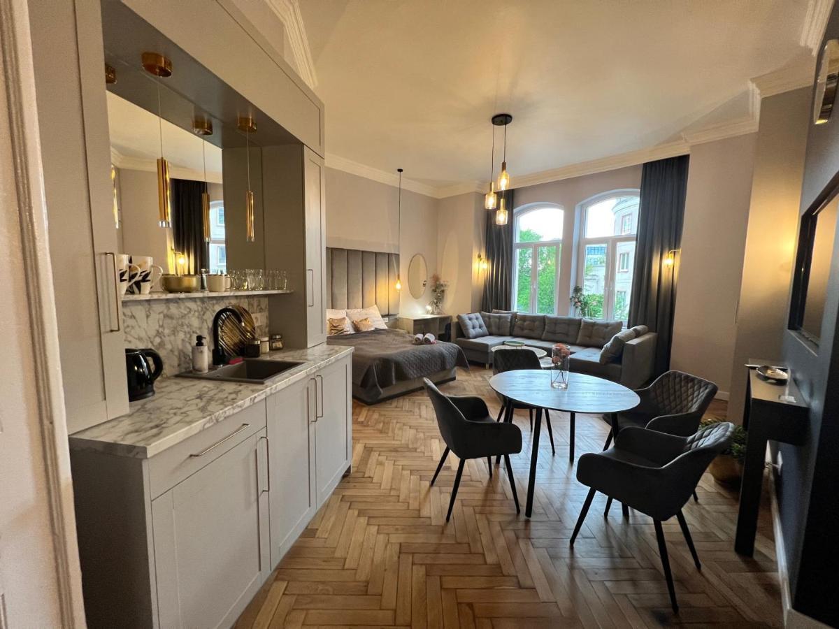 Dk Premium Ballady I Romanse Ольштын Экстерьер фото