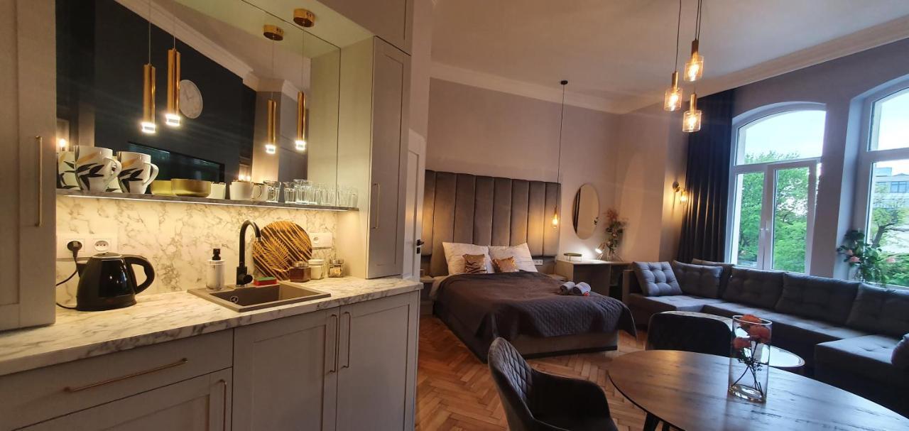 Dk Premium Ballady I Romanse Ольштын Экстерьер фото