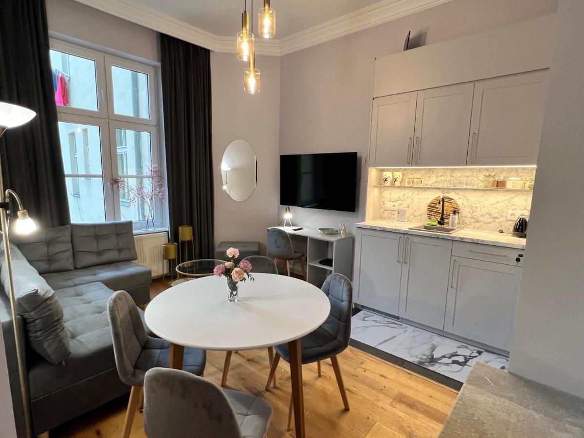 Dk Premium Ballady I Romanse Ольштын Экстерьер фото
