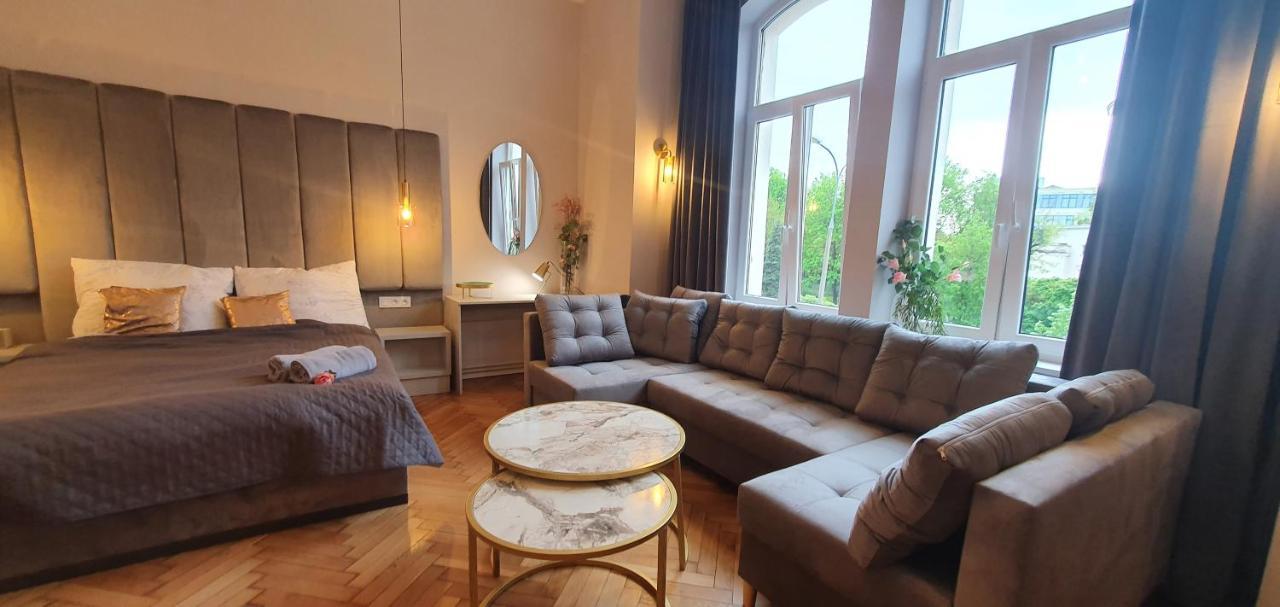Dk Premium Ballady I Romanse Ольштын Экстерьер фото