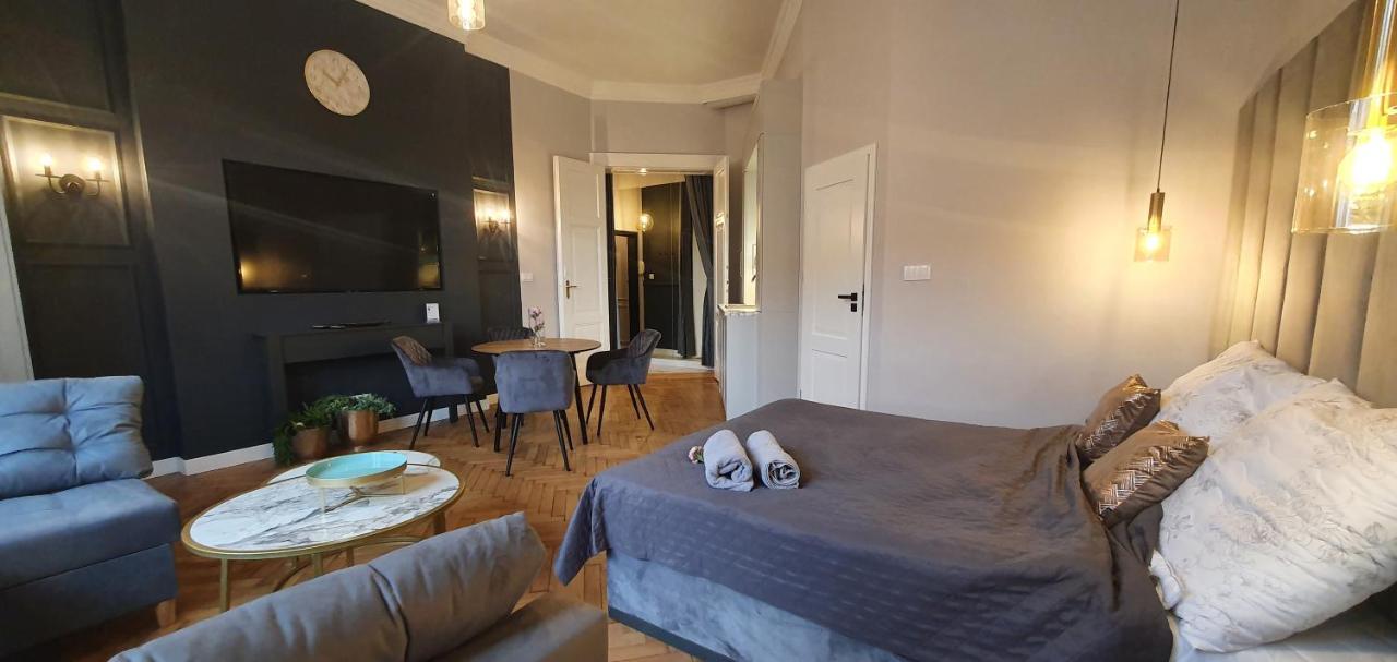 Dk Premium Ballady I Romanse Ольштын Экстерьер фото